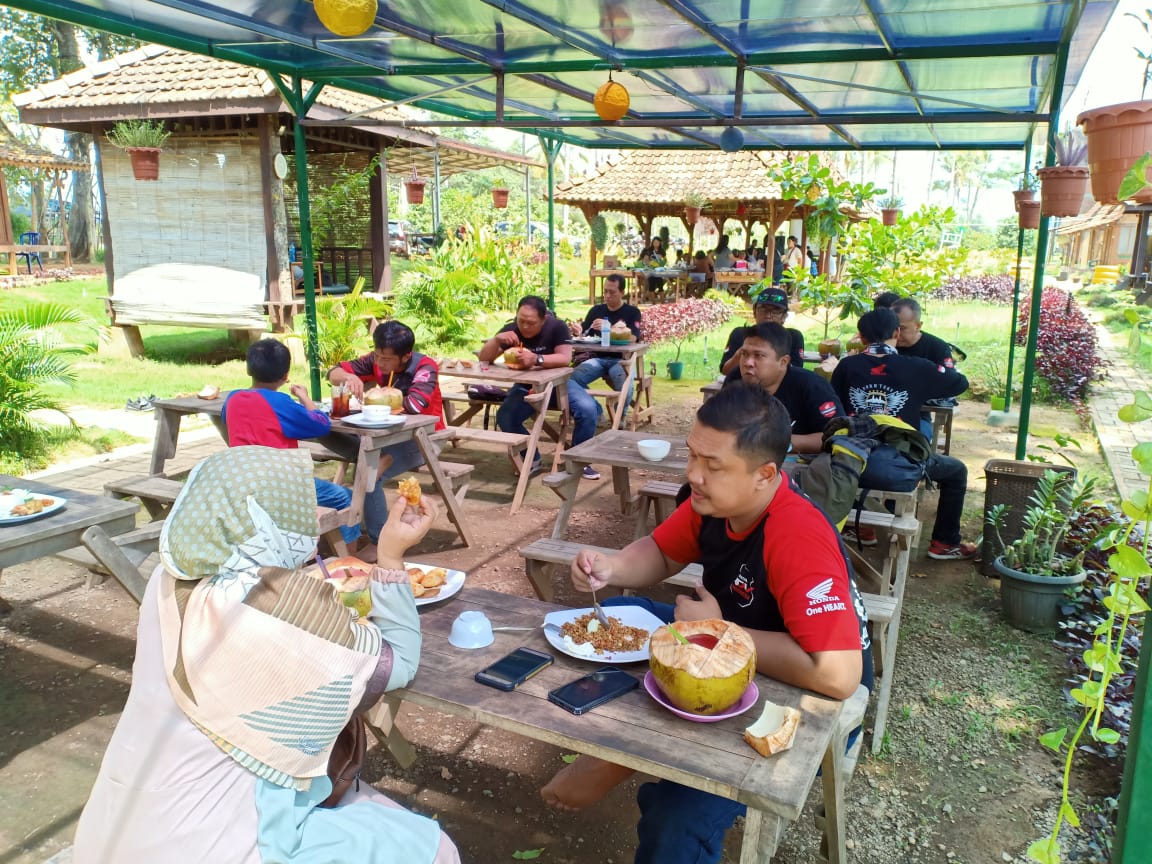 Komunitas Honda ADV Indonesia Chapter Semarang (HAI Semarang)
